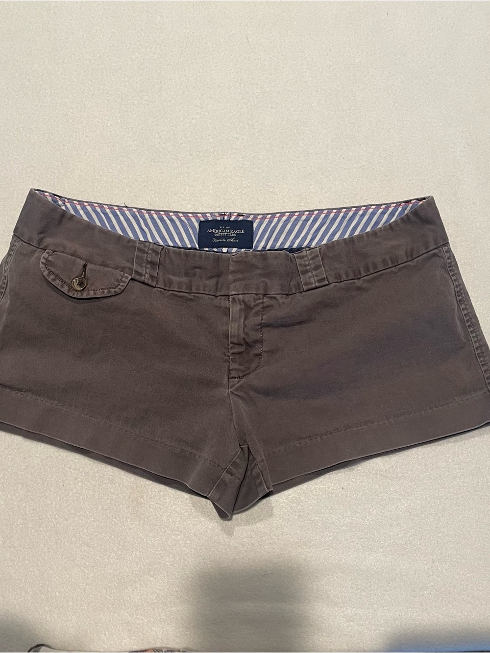 American Eagle Outfitters Favorite Short, Khaki, gray, 8